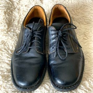 Born leather lace up shoes